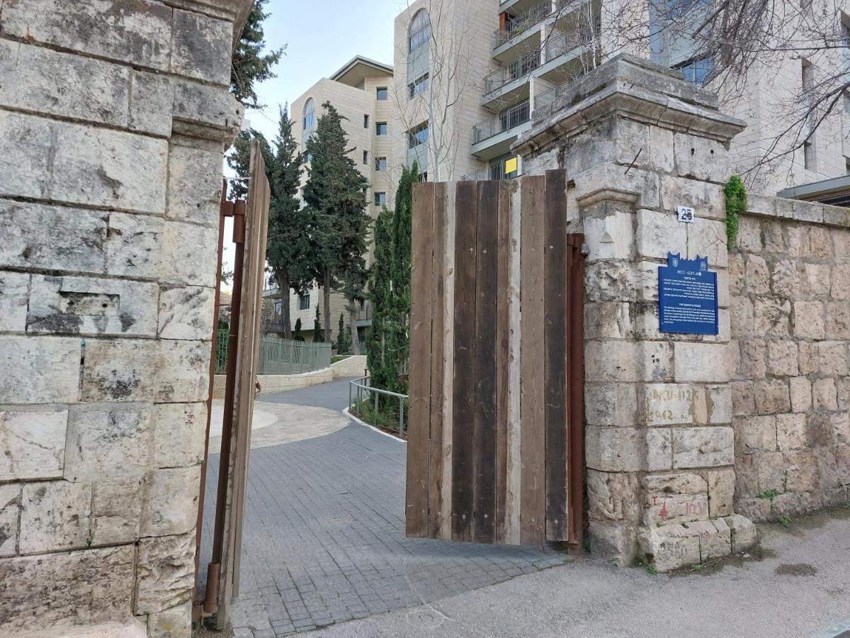 Naama New Boutique Apartment Jerusalem Exterior photo
